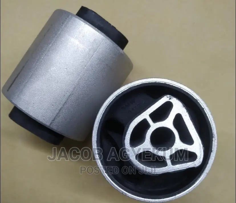 Toyota R4 Lowam Bushings 2012/207