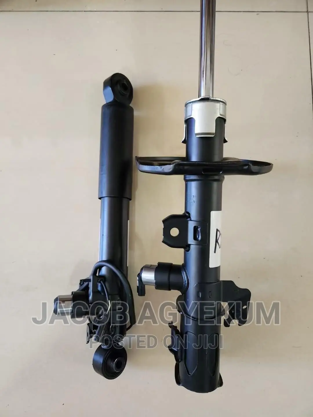 Lexus Rs 350 Front Shocks Absorber Par 2018/2020