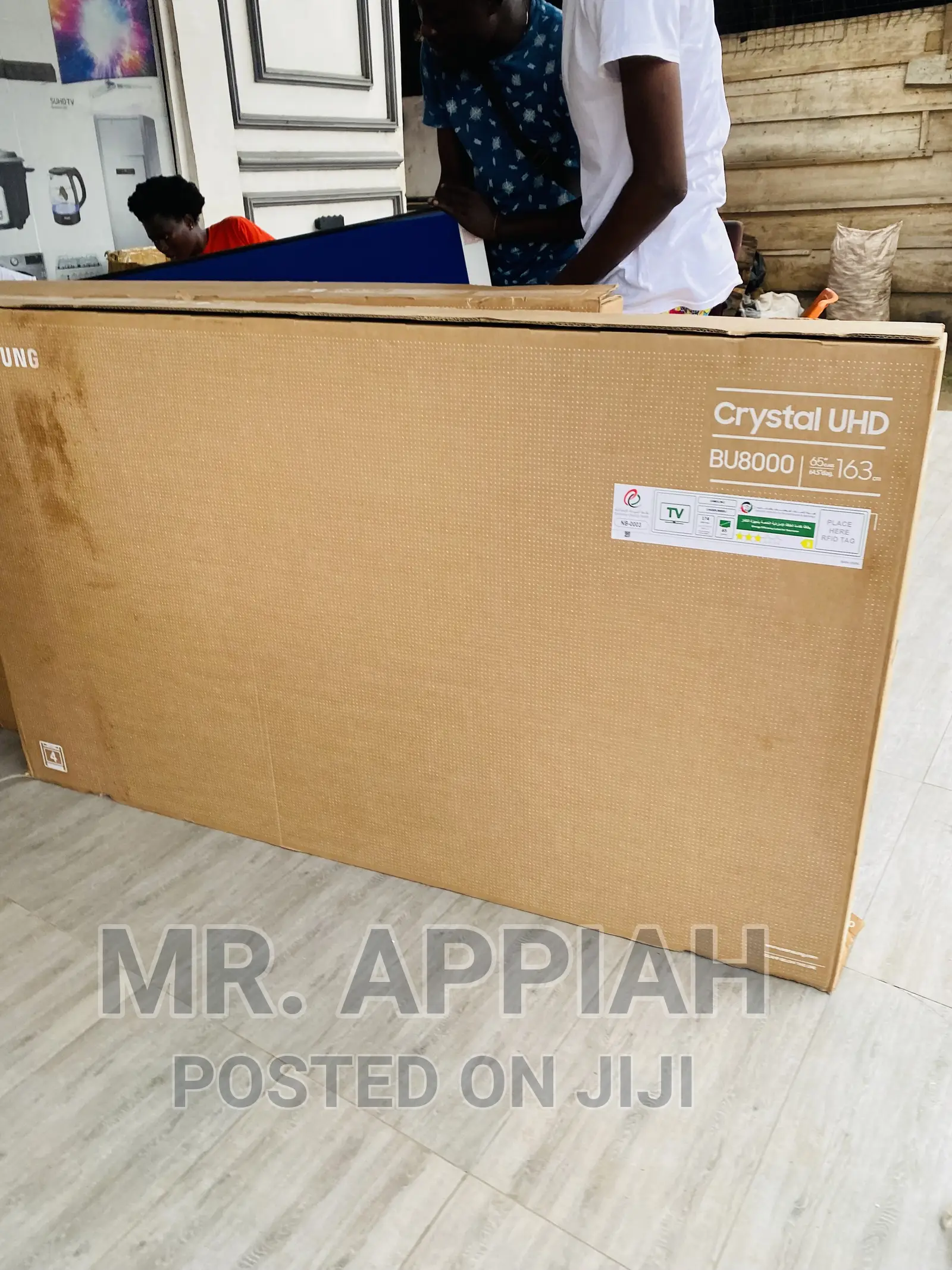 Sleek and Efficient Samsung 65” Crystal LED Tv 65bu8000.