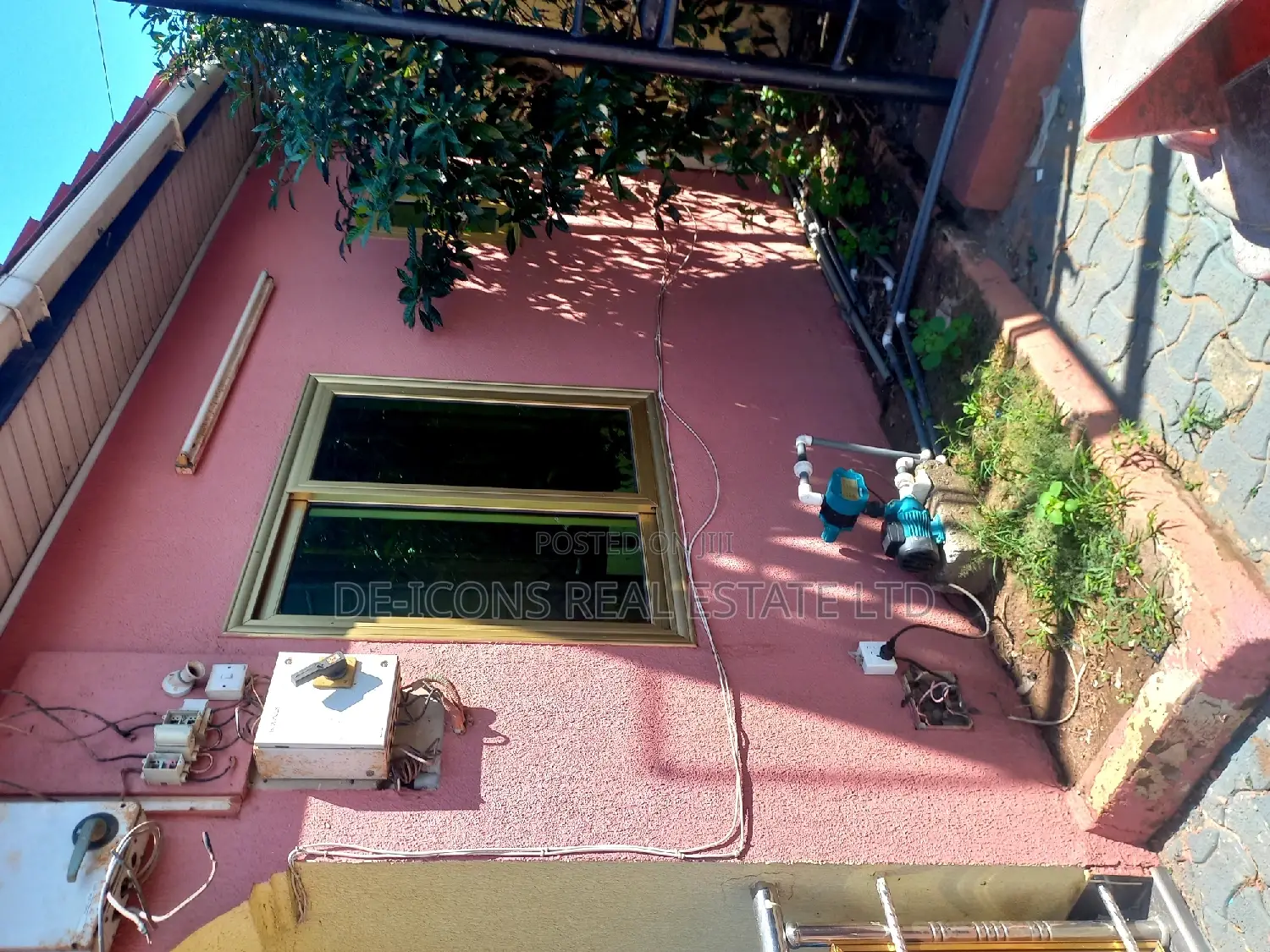 1 Bedroom Fully Furnished Self Contained Apartment