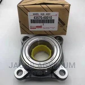 Toyota Land Cruiser V8 Front Hub 2014-2016