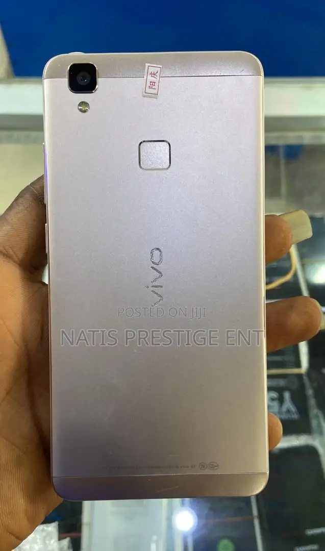 Vivo iQOO Z1x 64 GB Silver