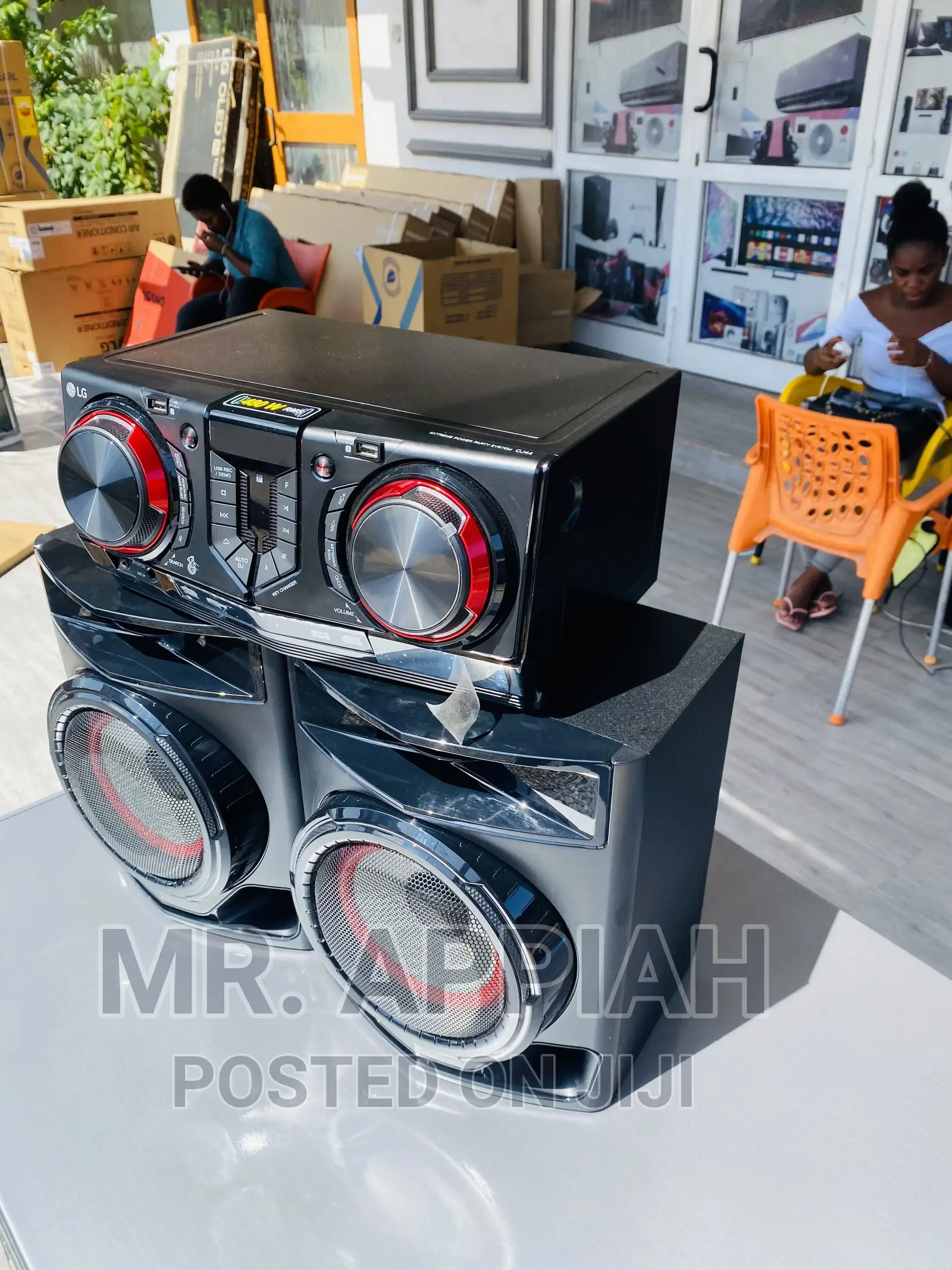 Turn on the Party Mood With LG Xboom Soundbar(CJ44)