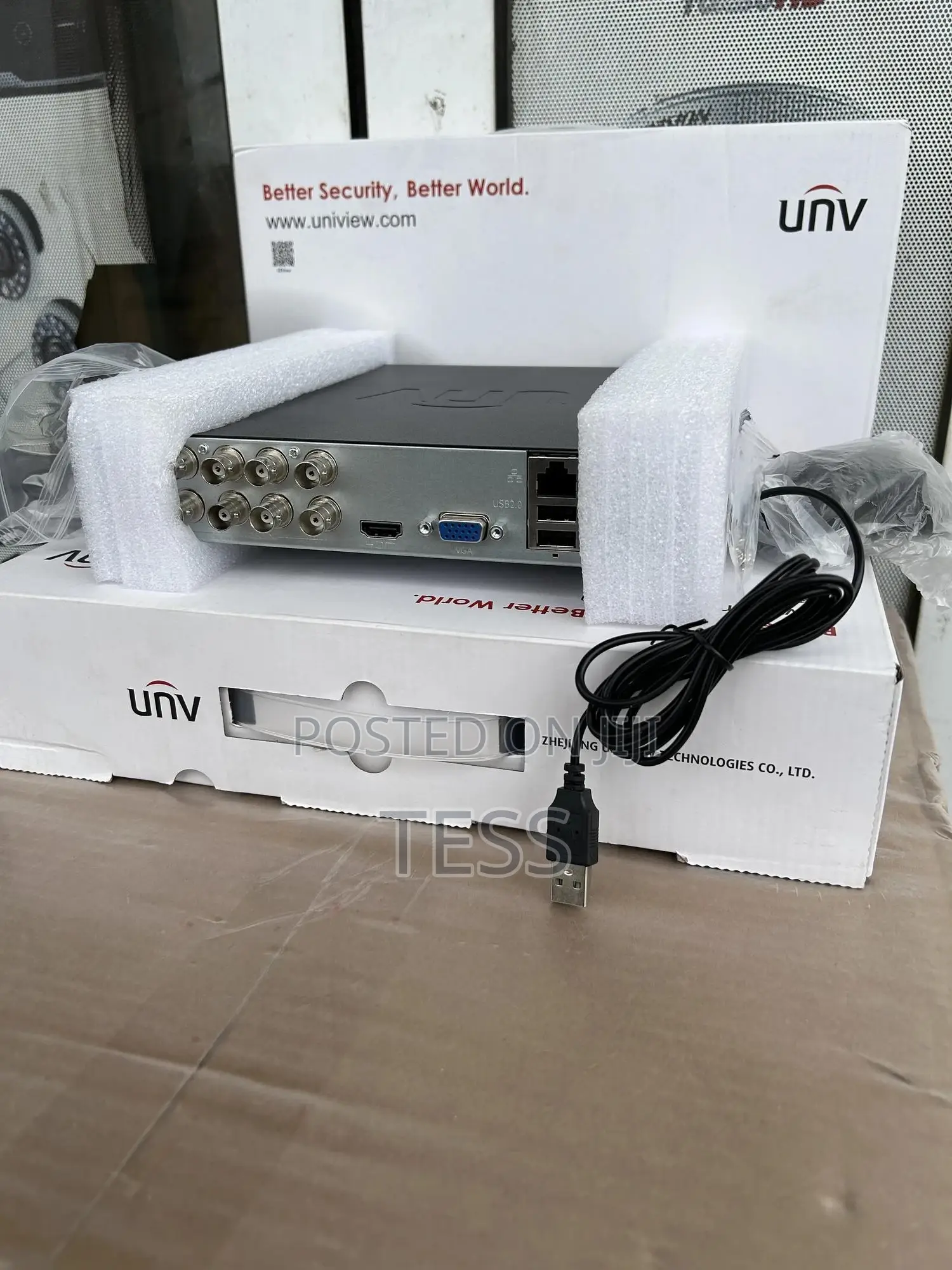 8ch DVR Unv 1080P (2MP) Uniview XVR301-F Series