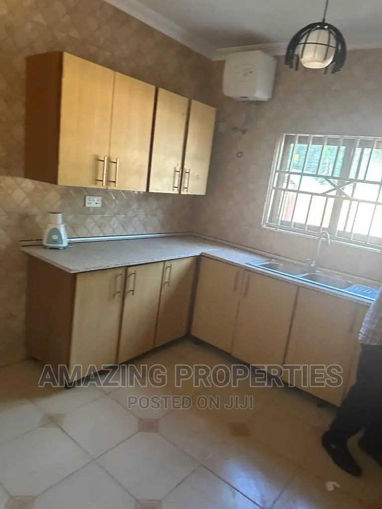 3bdrm House in Spintex for rent
