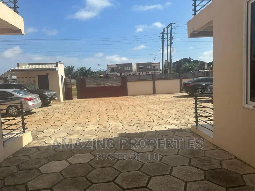2bdrm Apartment in Spintex for rent