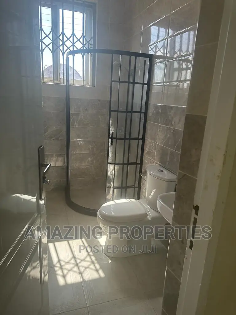 2bdrm Apartment in Spintex for rent