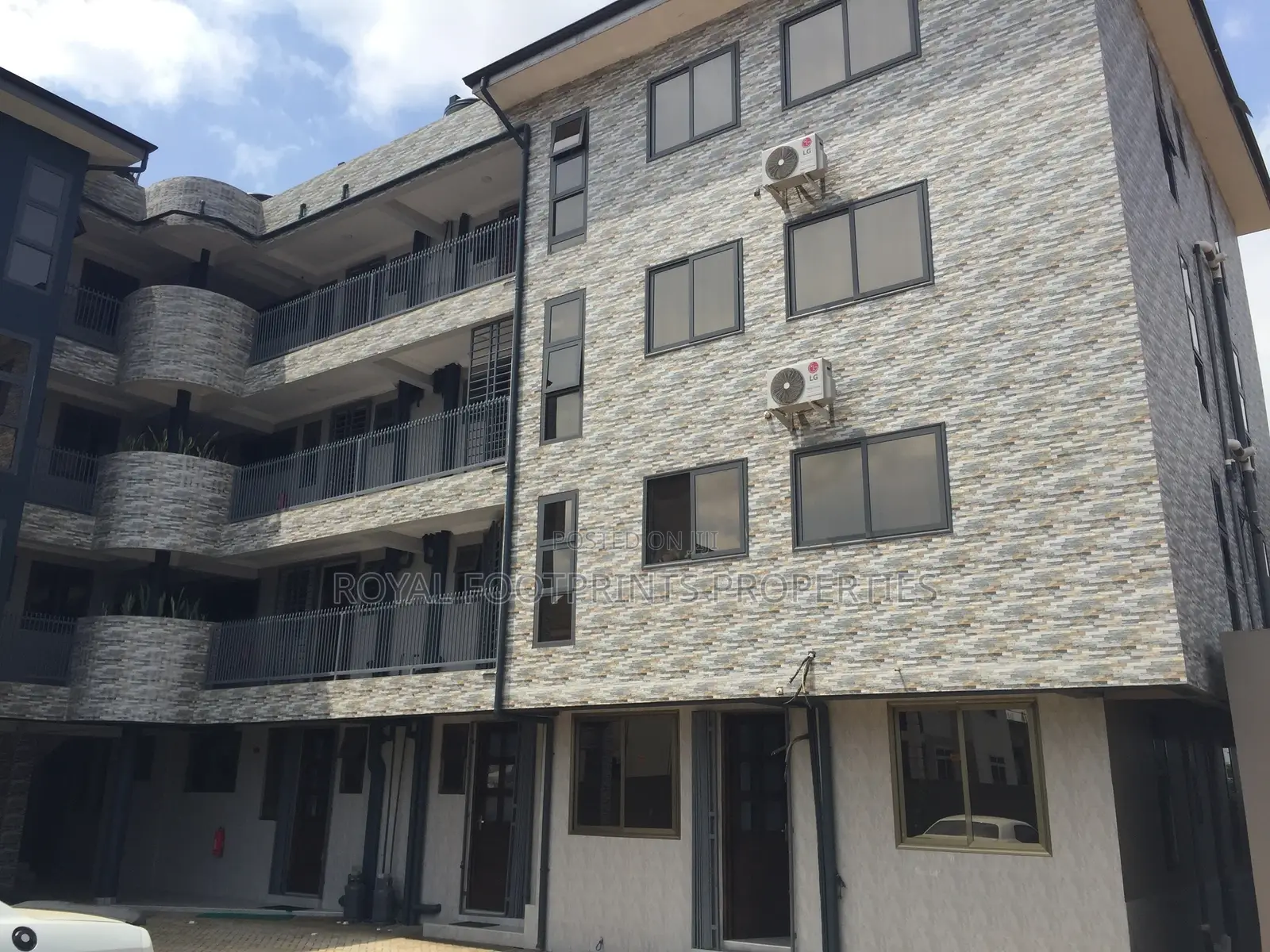 2bdrm Apartment in Royal Footprints, Ashaley Botwe for rent