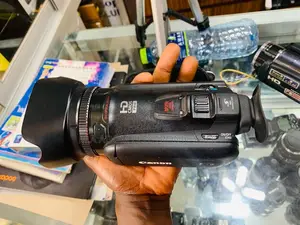 Long Lasting Canon 32GB VIXIA HF G20 Full HD Camcorder 