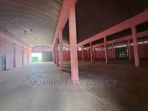 900 SQM Warehouse