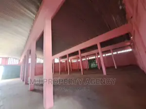900 SQM Warehouse