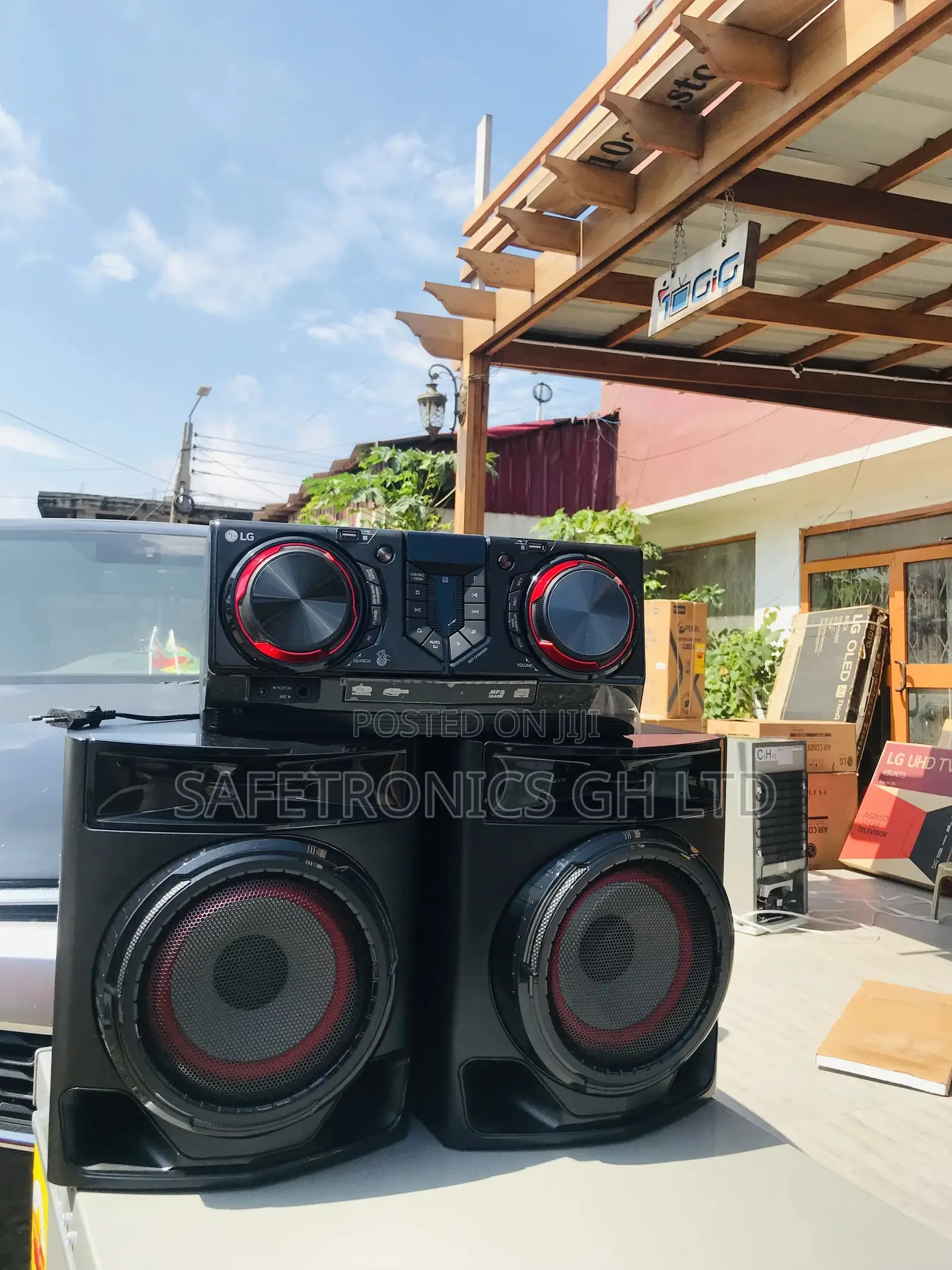Best Bluetooth Wireless Soundbar Lg CJ44 Connectivity 