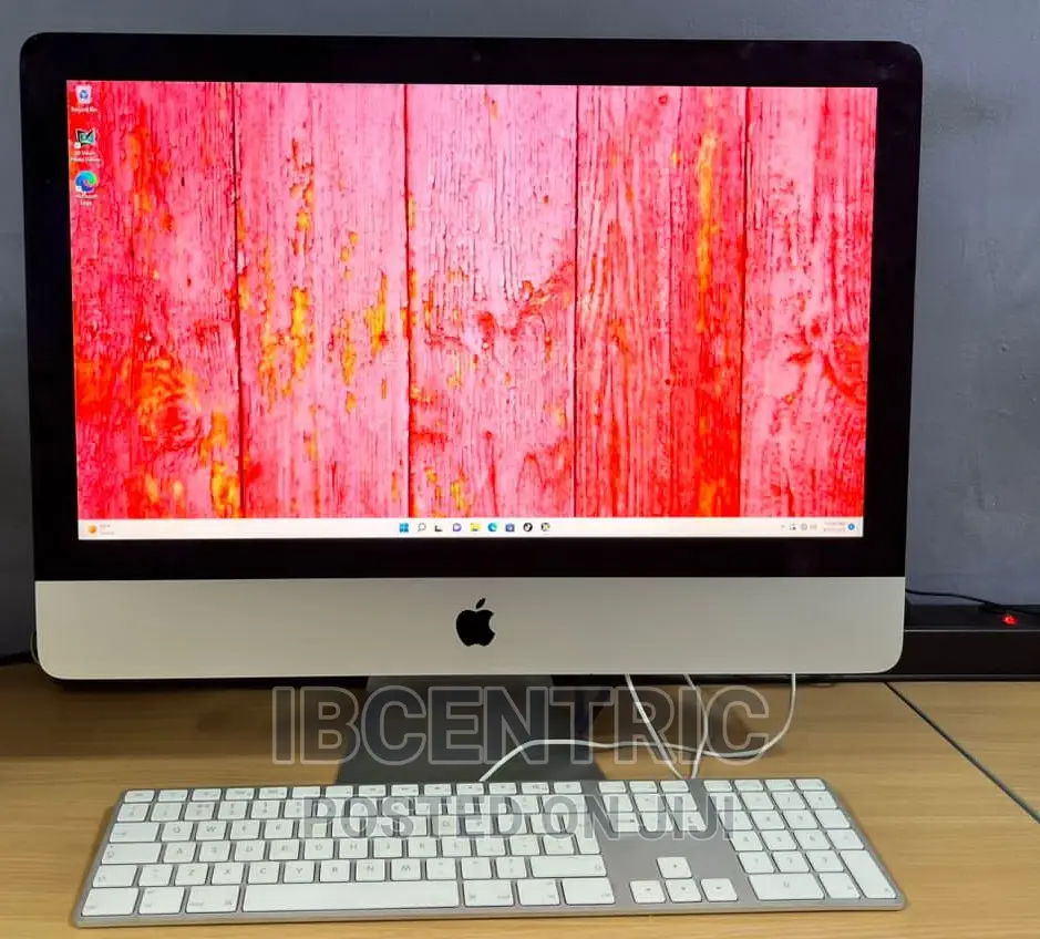 Desktop Computer Apple Mac Studio 16GB Intel Core I7 SSD 1T