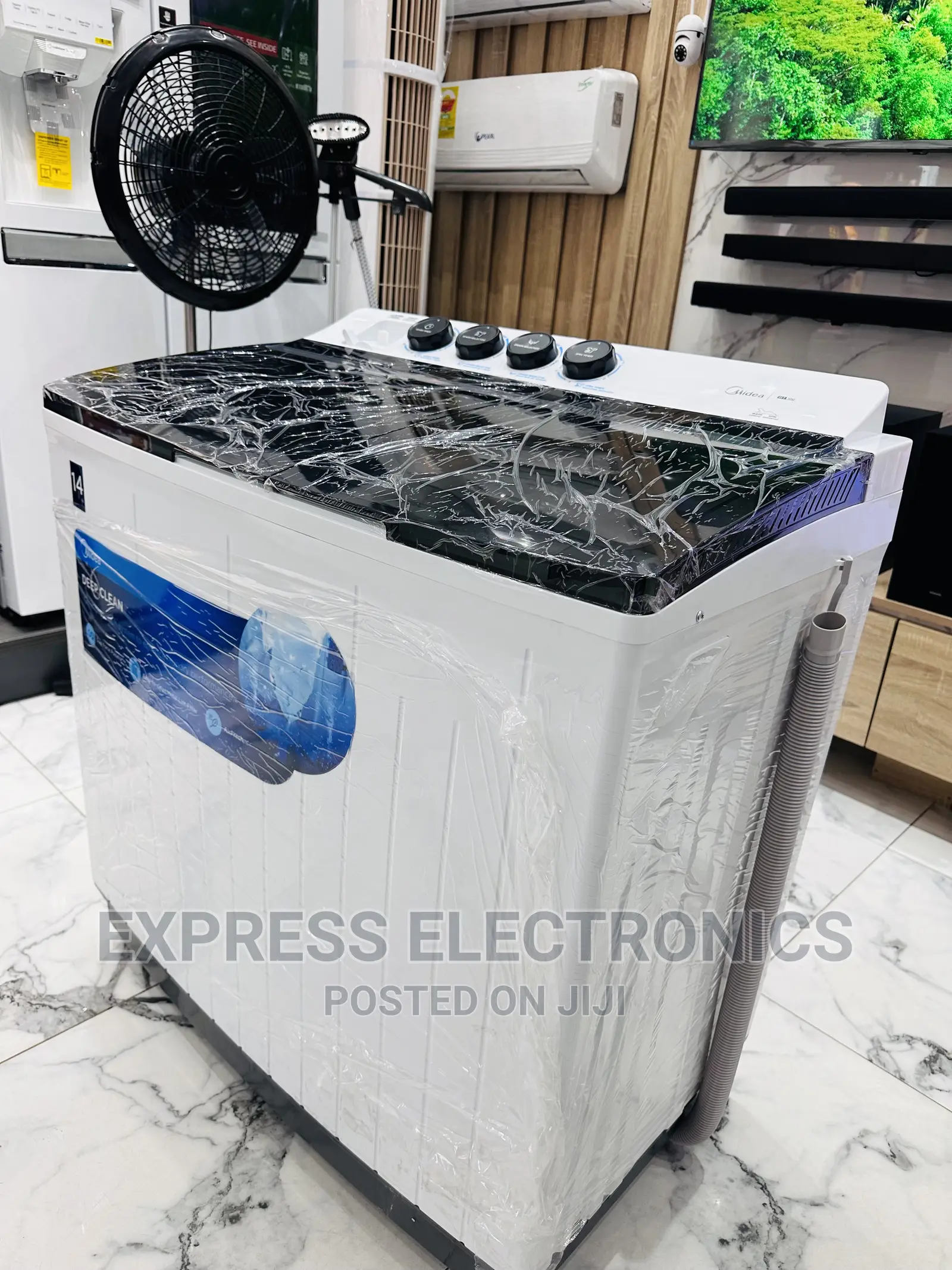 Stay Refreshed on Midea 14kg Topload Washing Machine