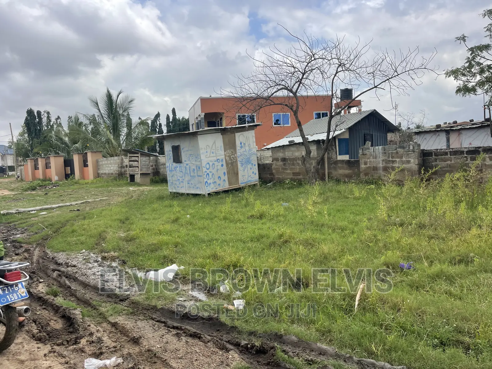 Swap a Car With a Plot of Land at West Trasacco Zoomlion