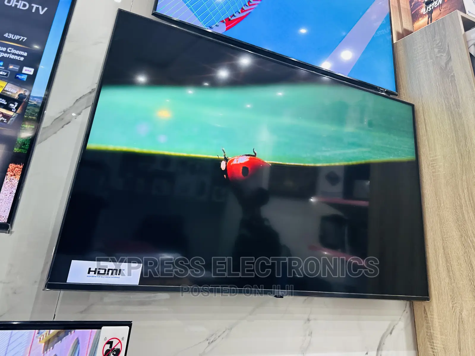 Crisper Dialogue UHD Smart 55”UQ75000 Lg Tv