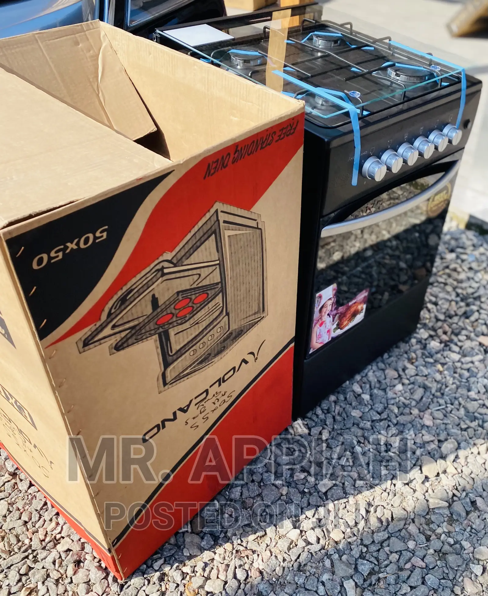 Basic Black Volcano 50x50 4 Gas Burner With Oven and Grill.