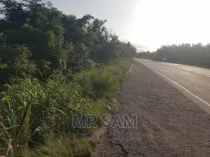 1plot of Land for Sale Winneba Road