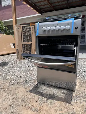 Neatly Sealed Volcano Oven With Grill 50x50 4 Gas Burner