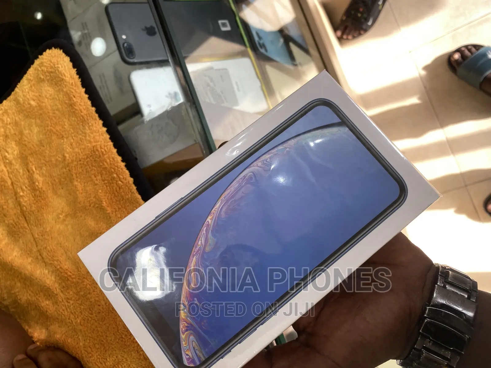 New Apple iPhone XR 64 GB Blue