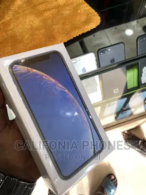New Apple iPhone XR 128 GB Blue