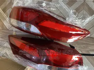 Hyundai Elantra 2017-2018 Tail Lights