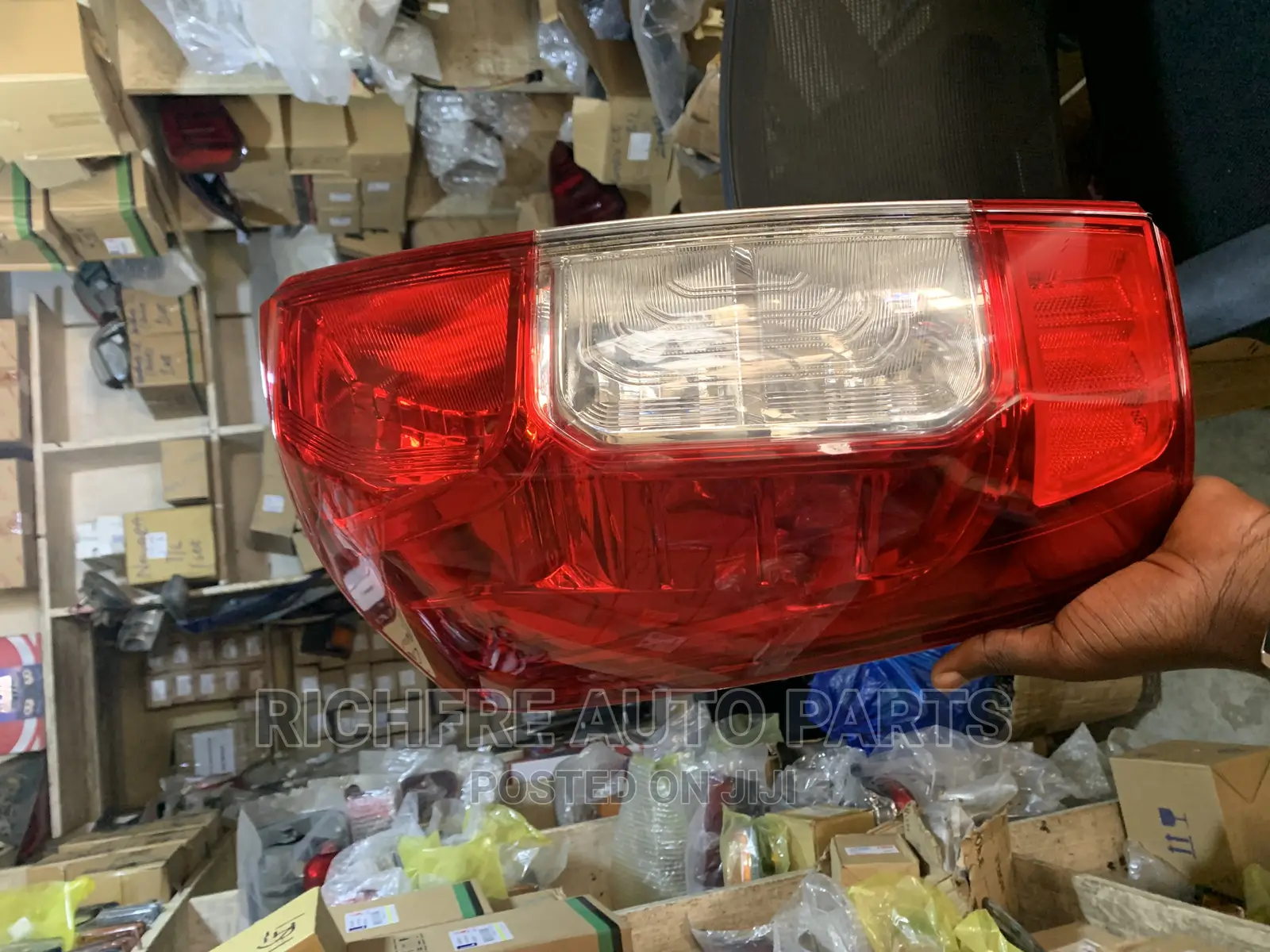 Nissan Navara 2017 Tail Light