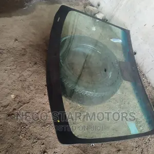 Hyundai Genesis 2015 Front Windscreen