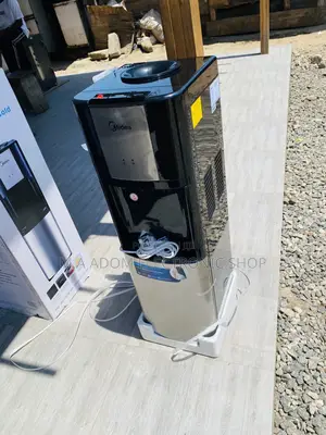 Reliable and Effective Midea(YL1638S-W)3tray Water Dispenser