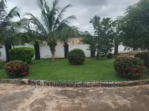 8bdrm House in Sokoban Kwanwoma, Kumasi Metropolitan for sale