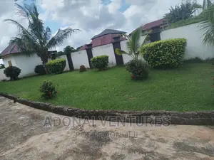 8bdrm House in Sokoban Kwanwoma, Kumasi Metropolitan for sale