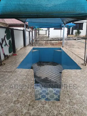 8bdrm House in Sokoban Kwanwoma, Kumasi Metropolitan for sale