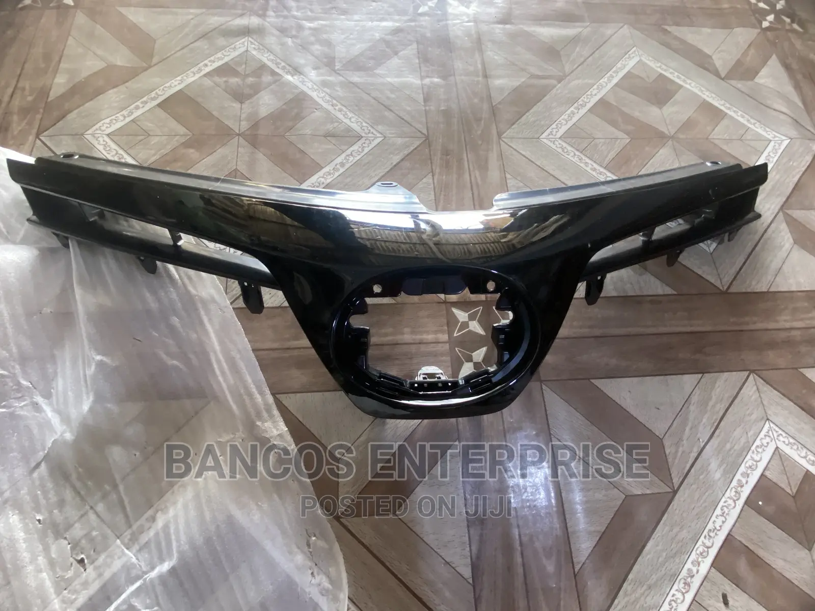 Toyota Corolla 2017SE Front Top Bumper Grille