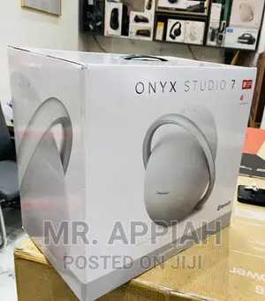 Immerse Yourself in Crystal Sound With Onyx 7 Speaker 