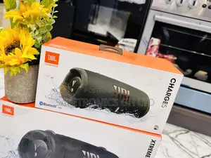 JBL Bluetooth Wireless Speaker Connectivity Charge 5