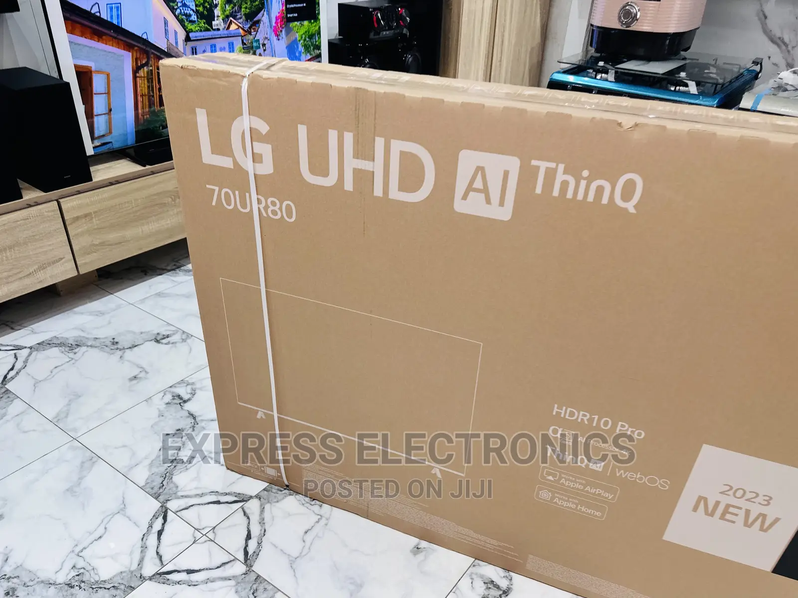 Pure Colors in Real Smart LG UHD 70”UR8003 Tv 