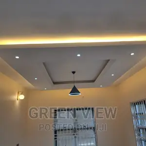 4bdrm Duplex in West Hills Mall Area for sale