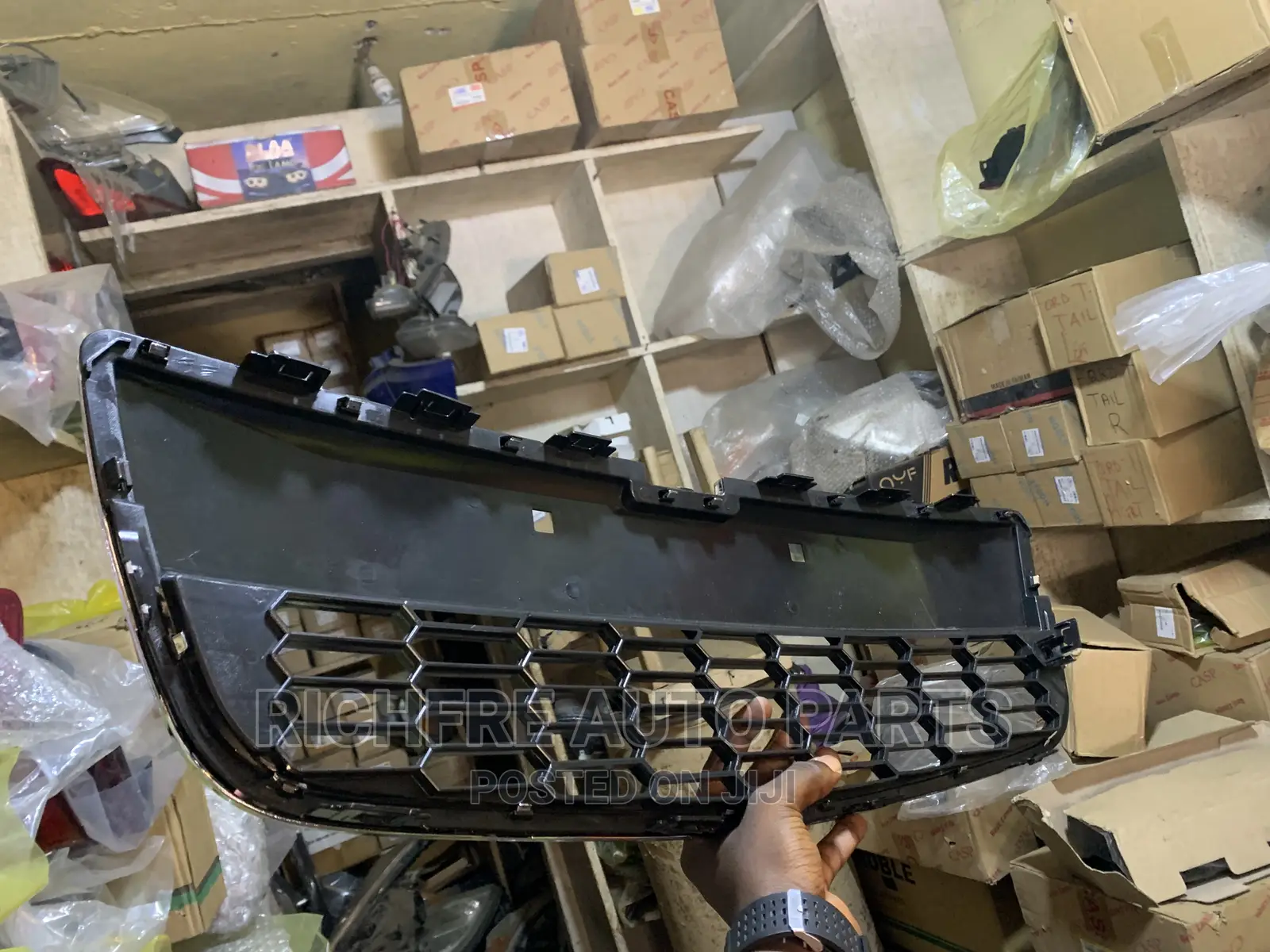 Chevrolet Sonic 2011/2012/2013/2014 Down Grille/Shells