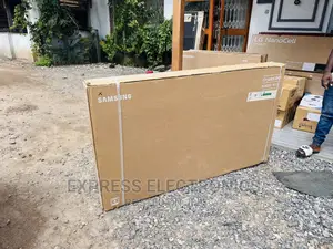 Immersive Yourself UHD Smart Samsung 65”Bu8000 Tv
