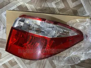 Toyota Corolla 2014-2016 LE and SE Tail Lights