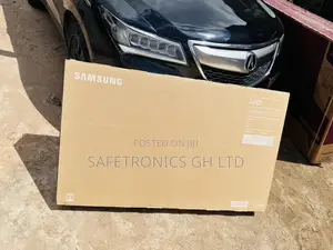 Glossy Led Samsung 55 Inches Wide Black Au70 Uhd Tv