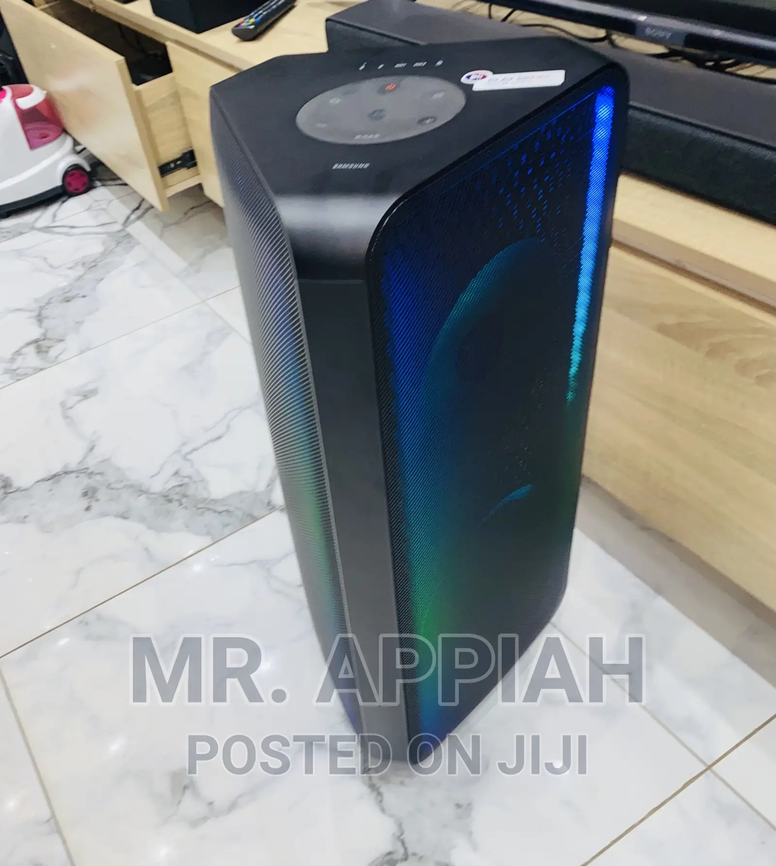 Elegant Black Samsung Mx-St50b 240W Wireless Party  Speaker