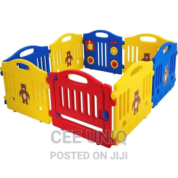8 Panels Safety Play Center Yard