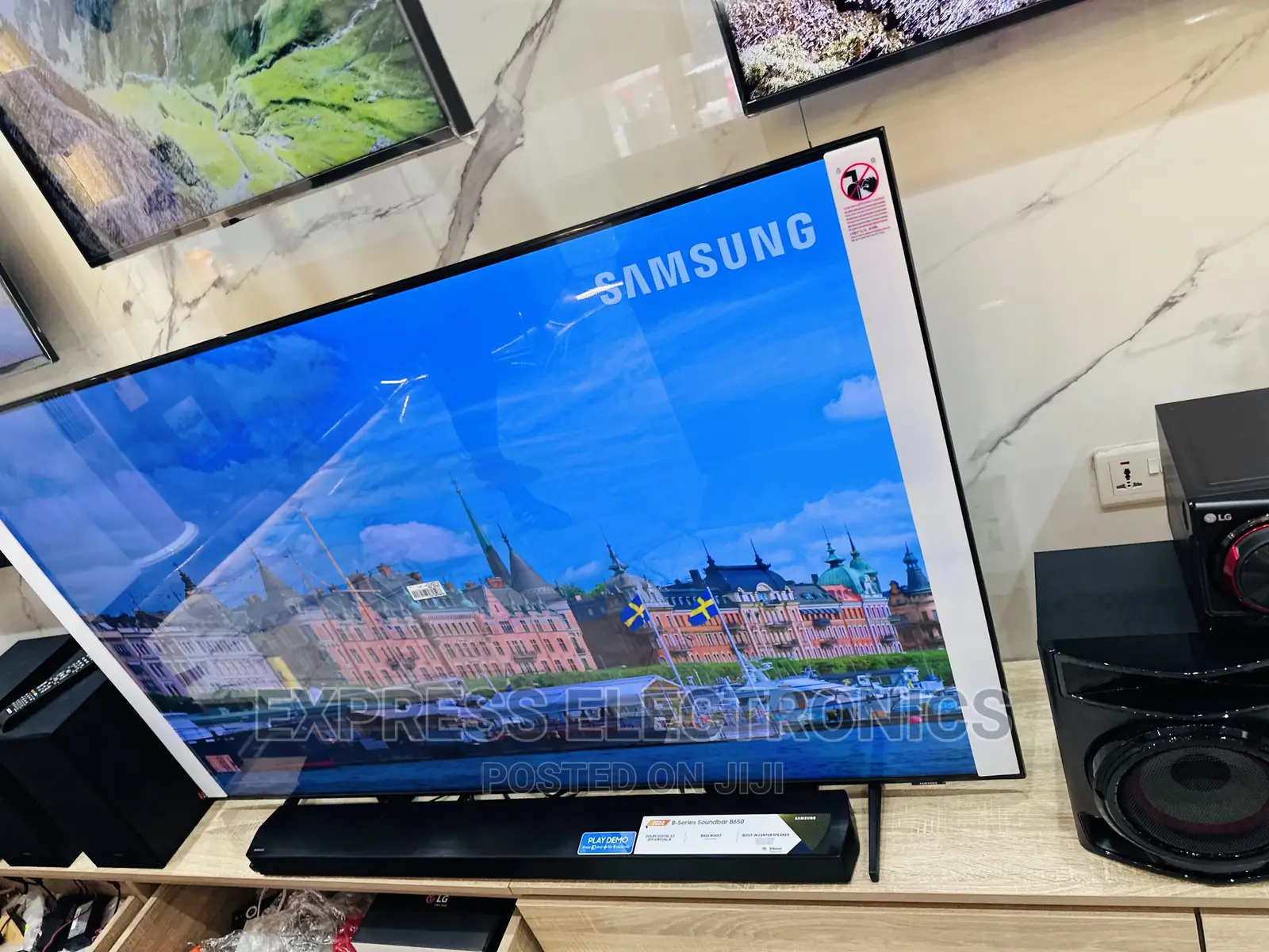 Immersive Yourself With Samsung UHD Smart 75”Cu8000 Tv