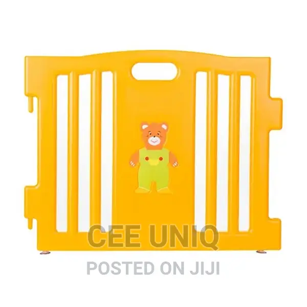 8 Panels Safety Play Center Yard
