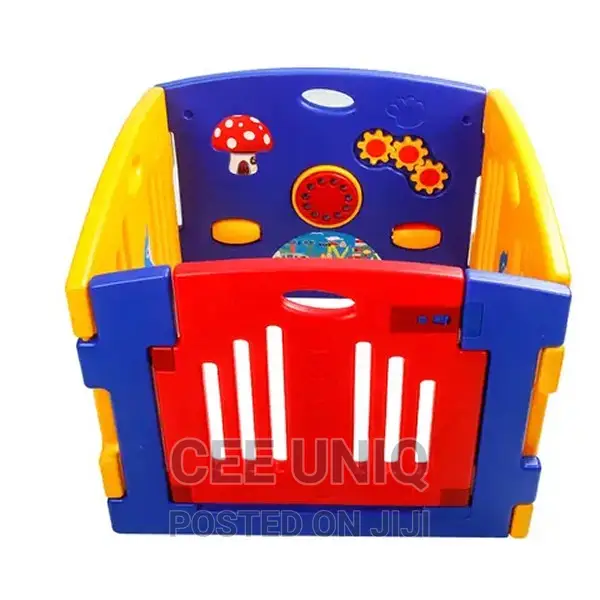 8 Panels Safety Play Center Yard