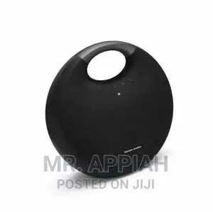 Fast and Efficient Harman Kardon Onyx 6 Bluetooth Speaker.