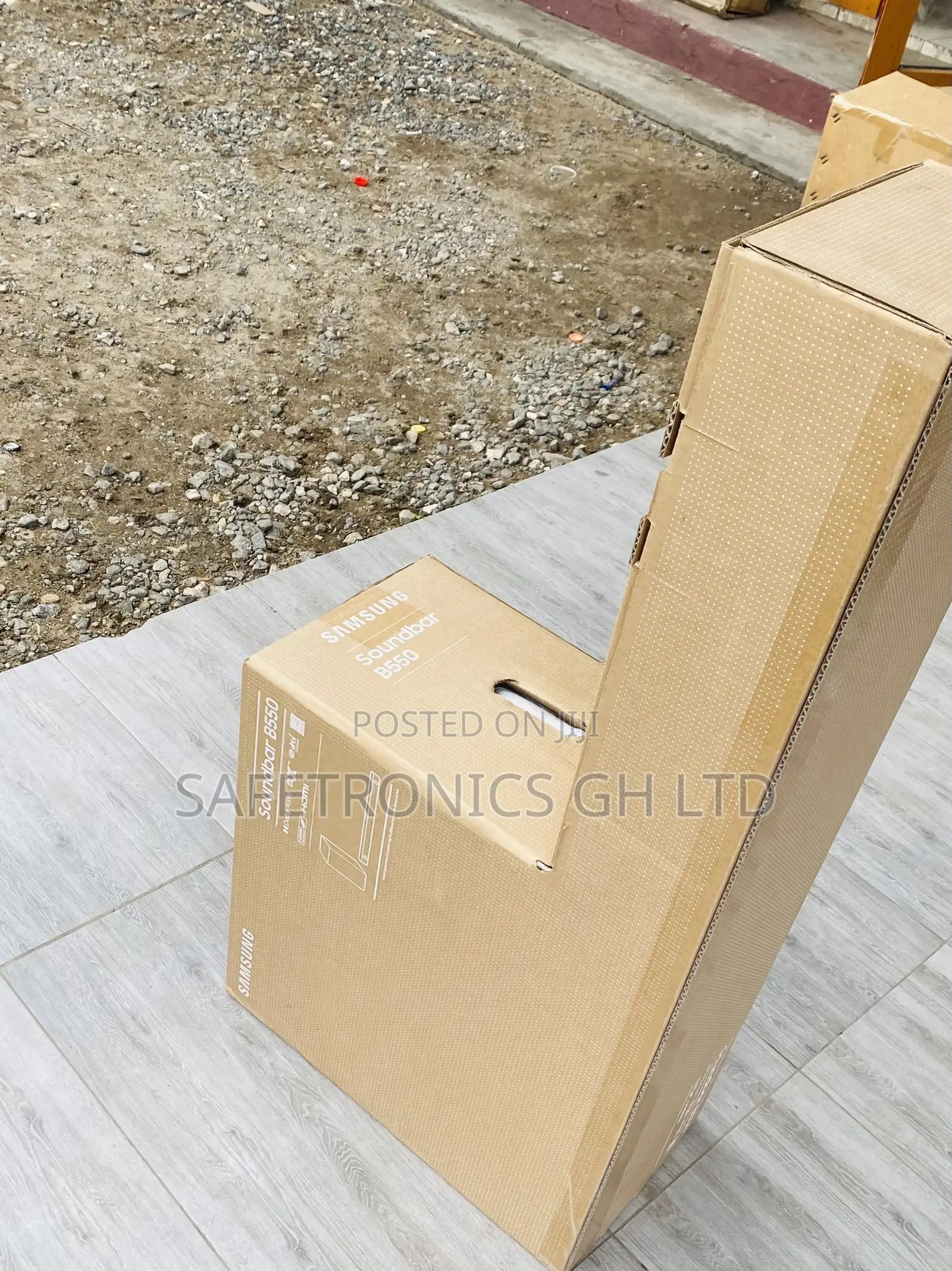  Bluetooth Wireless Soundbar Hw-B550 Samsung