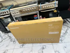 Immersive Yourself in Real Smart UHD Samsung 50”Au7172
