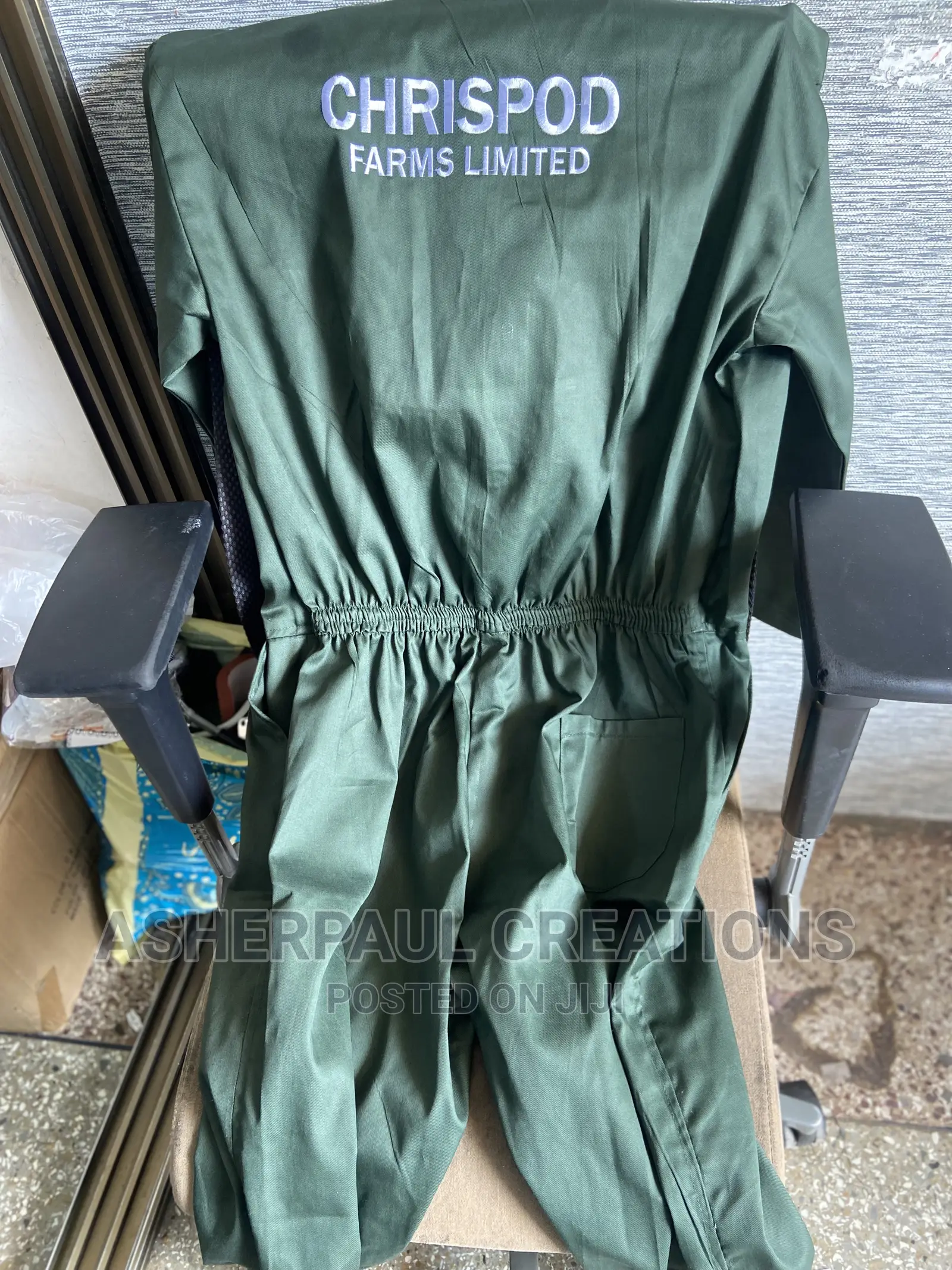 Sew and Customise Your Overall With Ur Company Name